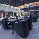 Victoria 4*