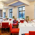 Victoria Hotel 4*