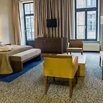Victoria Hotel