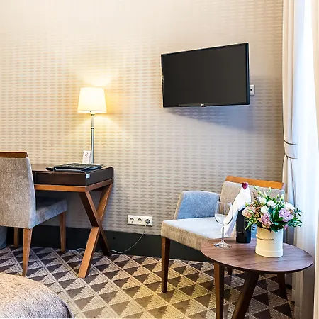 Viešbutis Victoria 4*