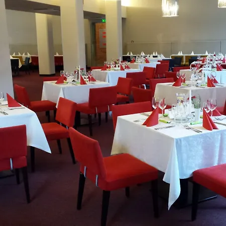 Victoria Hotel 4*